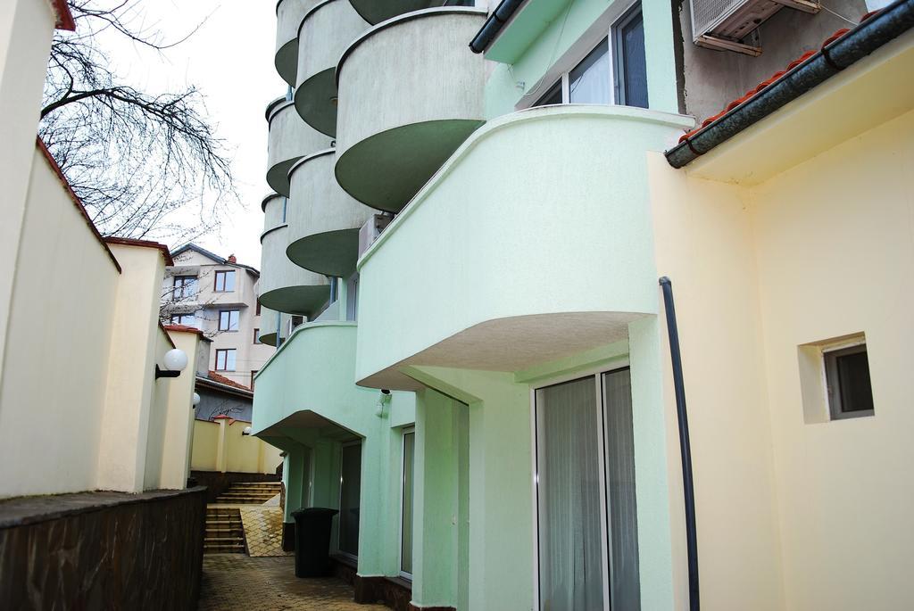 Guest House Markovi Равда Екстер'єр фото