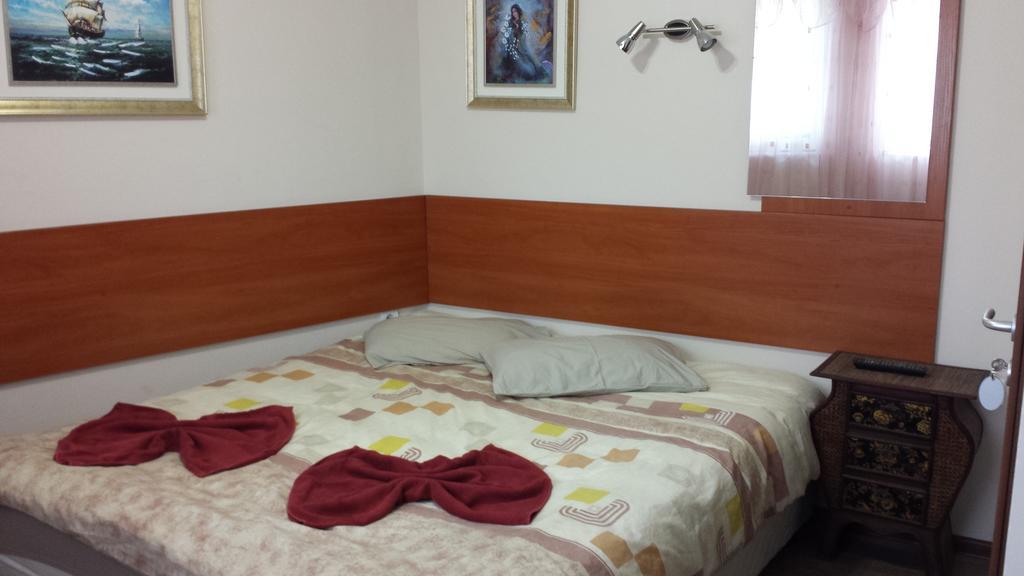 Guest House Markovi Равда Екстер'єр фото