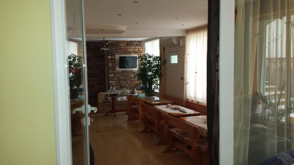 Guest House Markovi Равда Екстер'єр фото