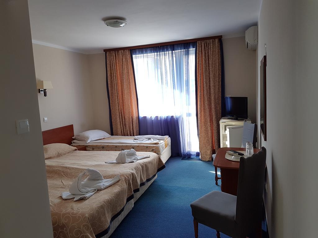 Guest House Markovi Равда Екстер'єр фото