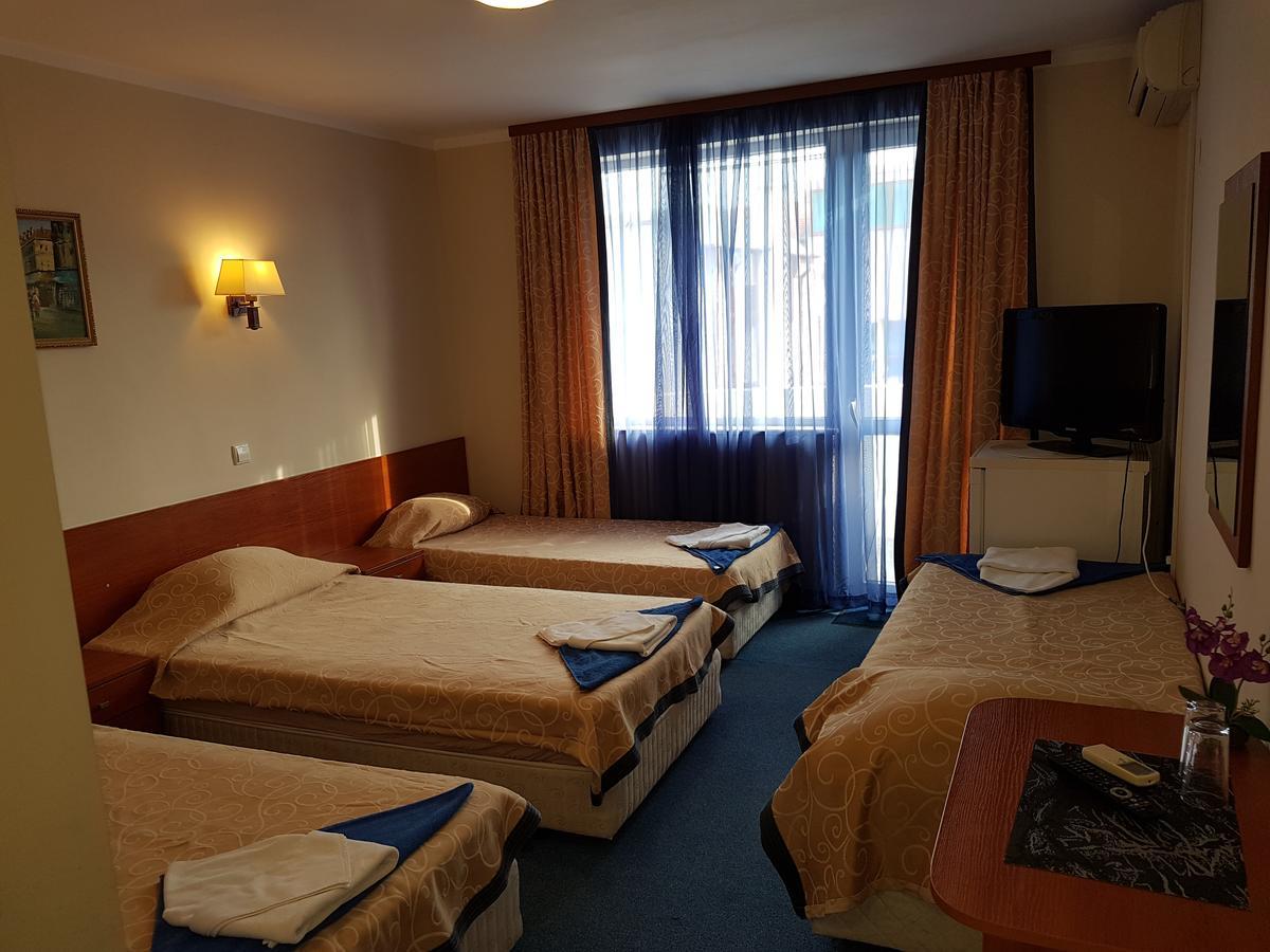 Guest House Markovi Равда Екстер'єр фото