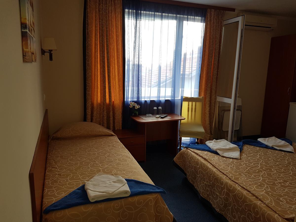 Guest House Markovi Равда Екстер'єр фото
