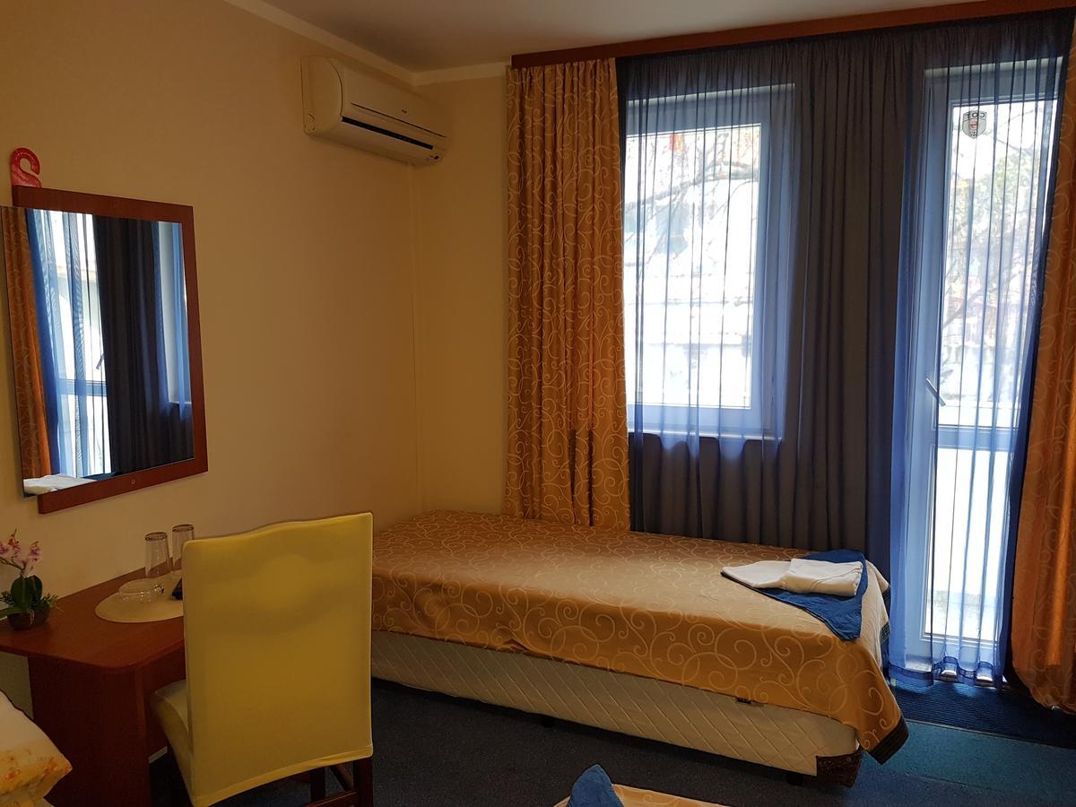 Guest House Markovi Равда Екстер'єр фото