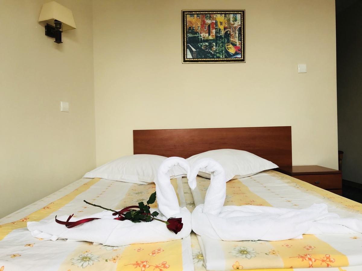 Guest House Markovi Равда Екстер'єр фото